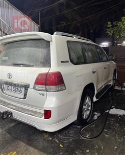 تويوتا لاندكروزر